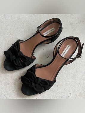 $560 TABITHA SIMMONS Eloy Bow-embellished Suede Sandals Womens 40 Black Mid Heel